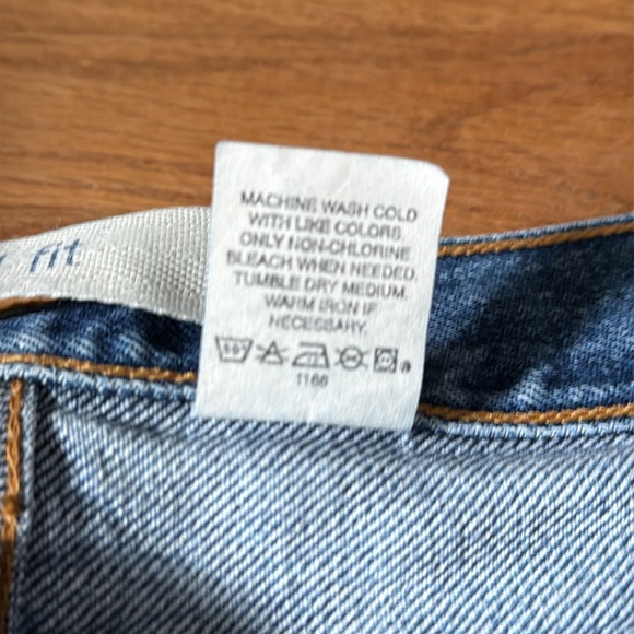 Vintage GAP Original Fit Denim Jeans with Button Fly - Picture 4 of 11